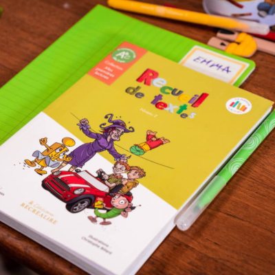 Recueil de textes niveau 2 Les Alphas – 8 histoires à lire avec les sons complexes – Lecture CP dès 6 ans Recueil de textes niveau 2 Les Alphas – 8 histoires à lire avec les sons complexes – Lecture CP dès 6 ans